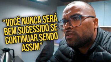 #84 Tiago Fonseca bota a boca no trombone sobre os novos estagiários